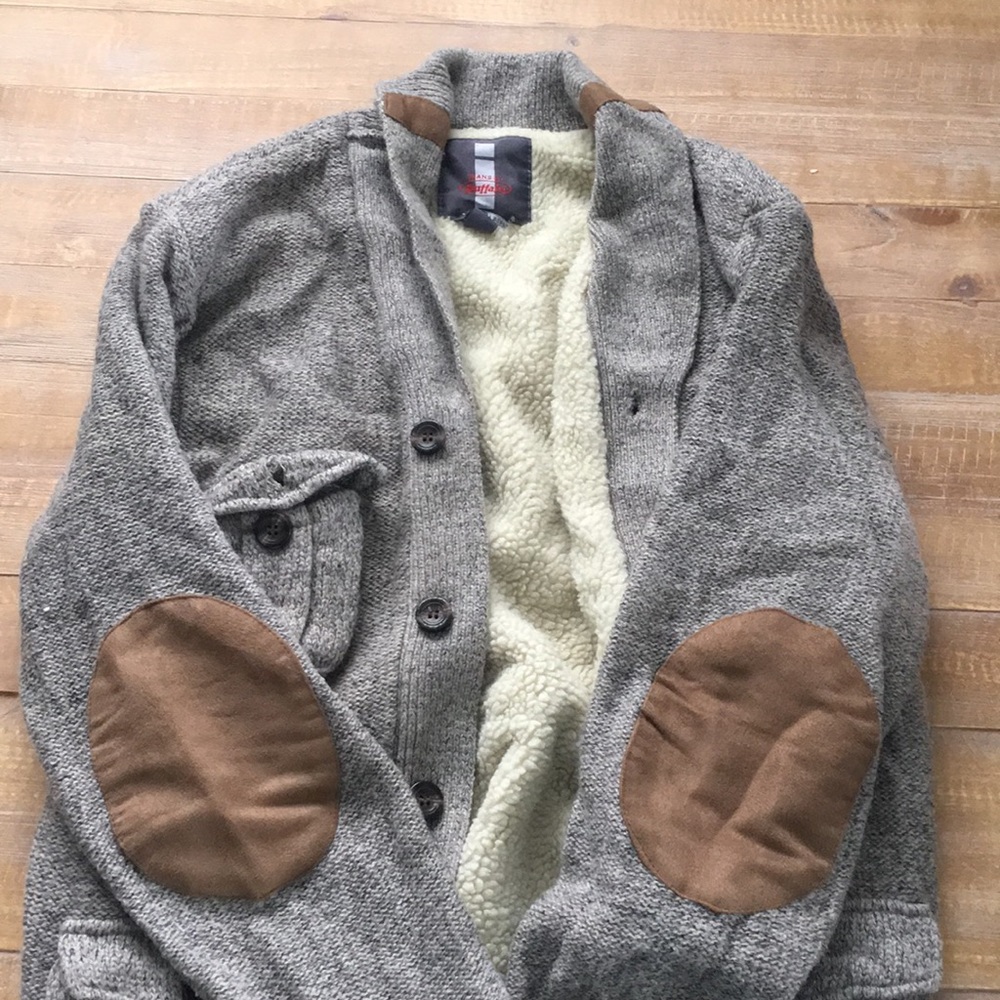 Men’s medium Buffalo cardigan with elbow pads